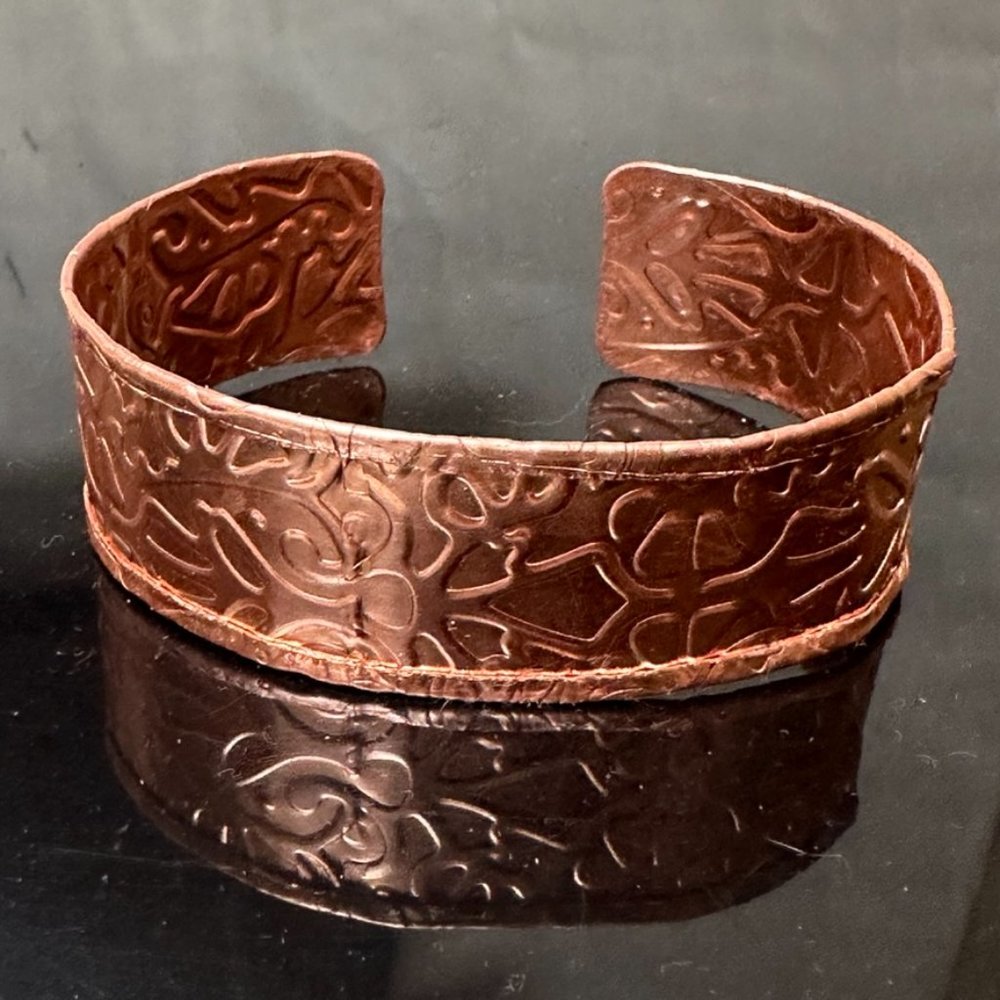 Mens Copper Embossed Cuff Bracelet Arthritis Mans - Picture 2 of 12